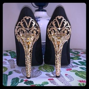 Elegant pair of heels